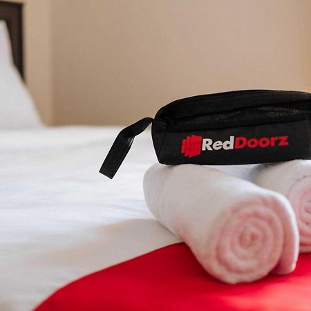 Hotel Reddoorz Near Mojokerto Train Station Extérieur photo