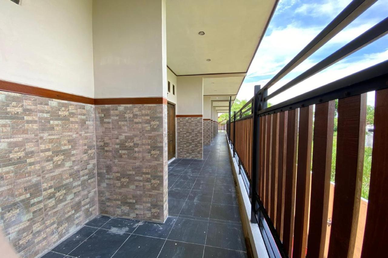 Hotel Reddoorz Near Mojokerto Train Station Extérieur photo
