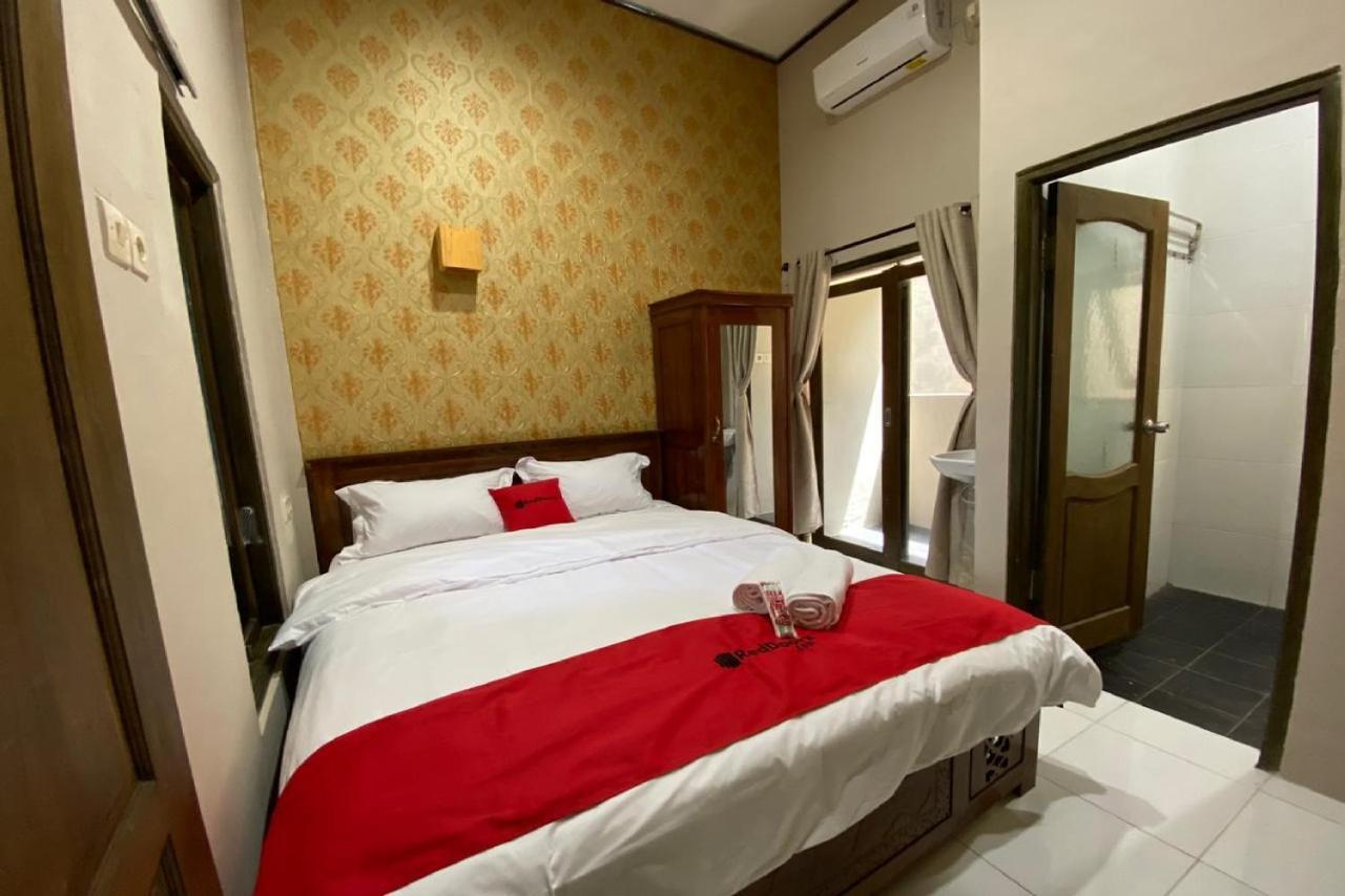 Hotel Reddoorz Near Mojokerto Train Station Extérieur photo